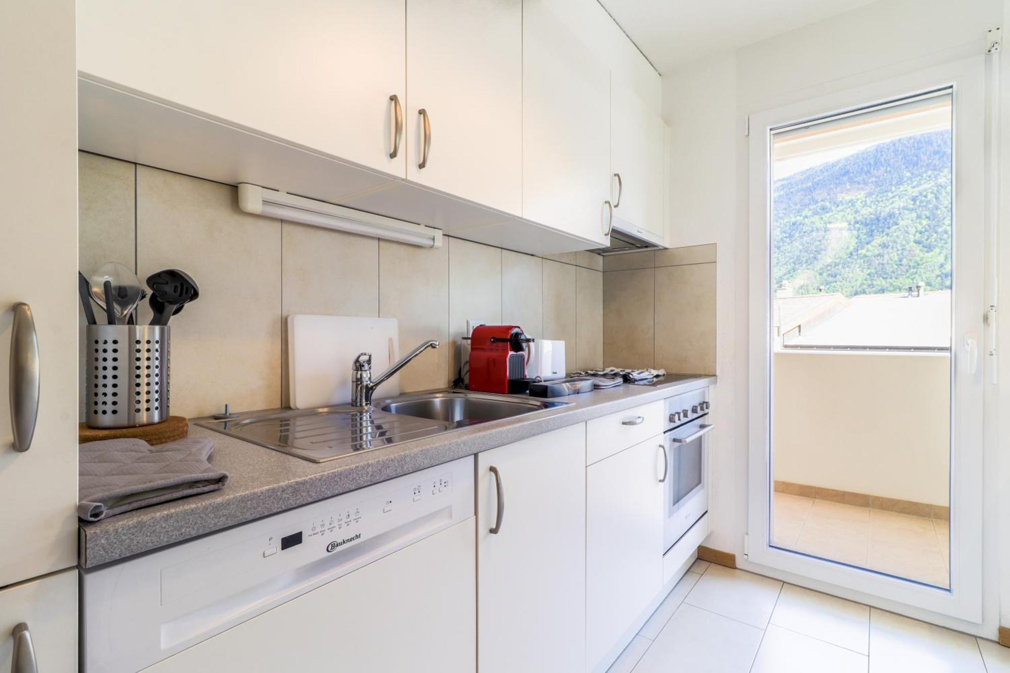 Nice Apartment Ideally Located In Martigny Экстерьер фото